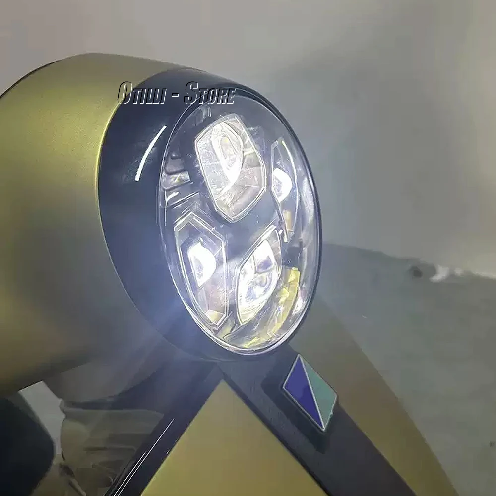 Model Kit Vespa - Faro LED GTS300, nuevos accesorios para